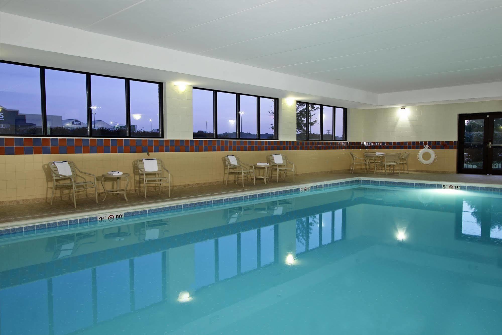Hampton Inn & Suites Murray Exteriör bild